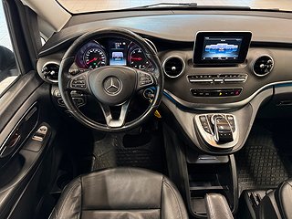 Minibuss Mercedes-Benz V 10 av 16