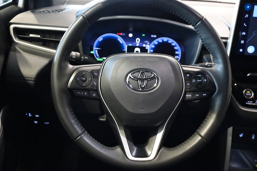 Toyota Corolla Cross Hybrid AWD 197Hk Aut Style Navi Kamera 2022