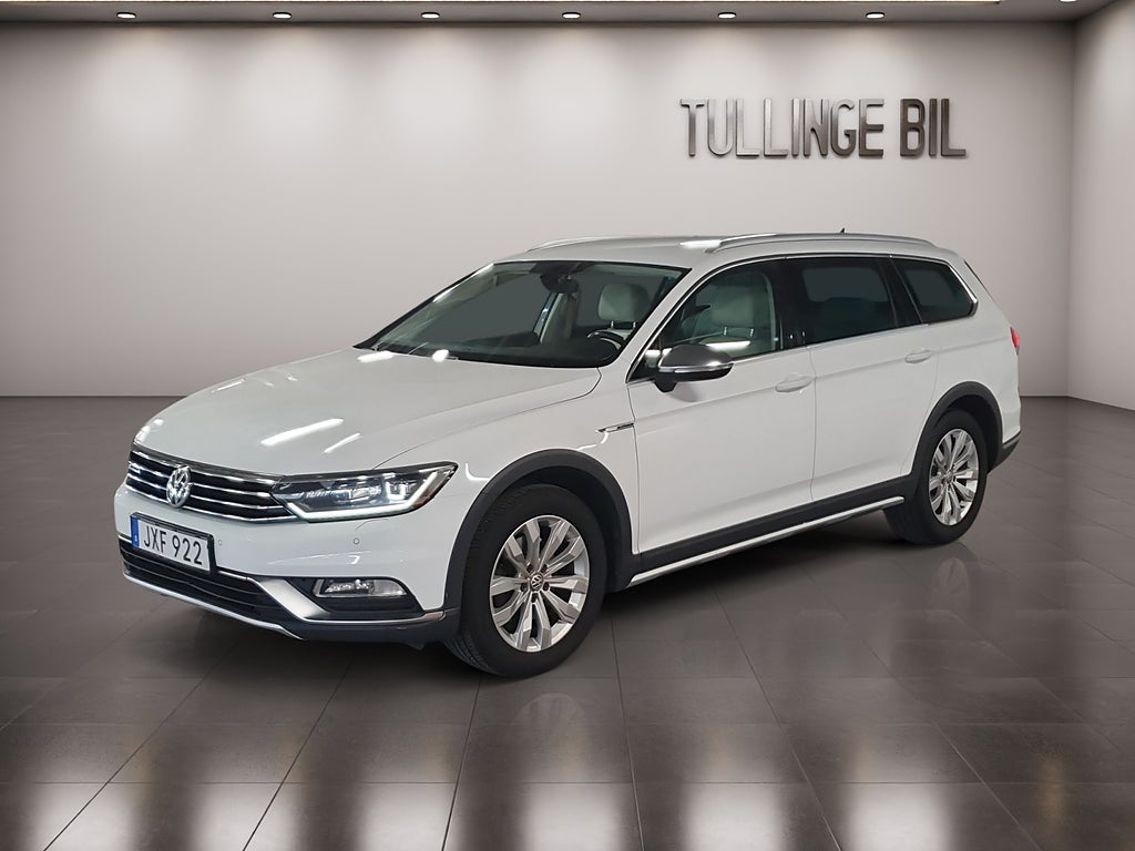 Volkswagen Passat Alltrack 2.0 TDI 4M Executive Cockpit Backkamera Läder Navi