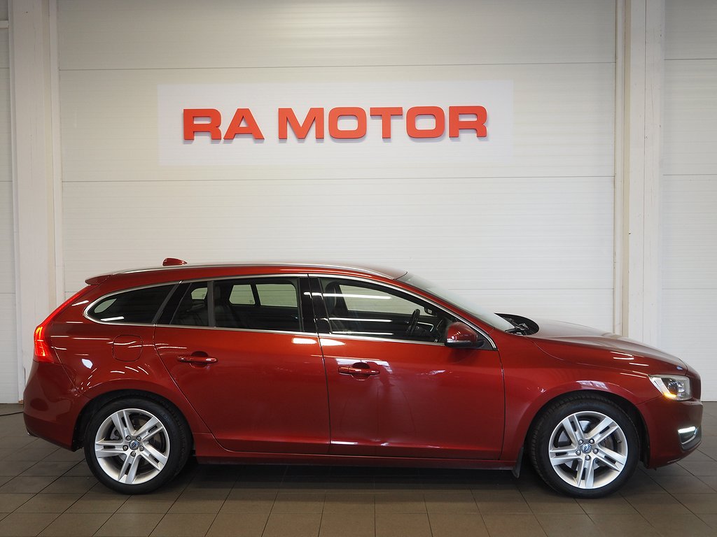 Volvo V60 D5 AWD Geartronic Summum Drag VOC D-Värm Skinn 2014