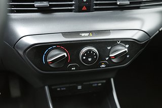 Halvkombi Hyundai i20 14 av 19