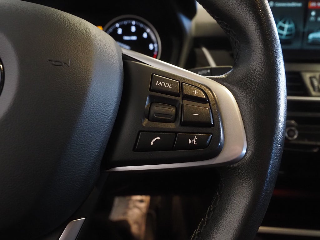 BMW 220 d xDrive Active Tourer Sport line M-Värm Navi Drag 2019