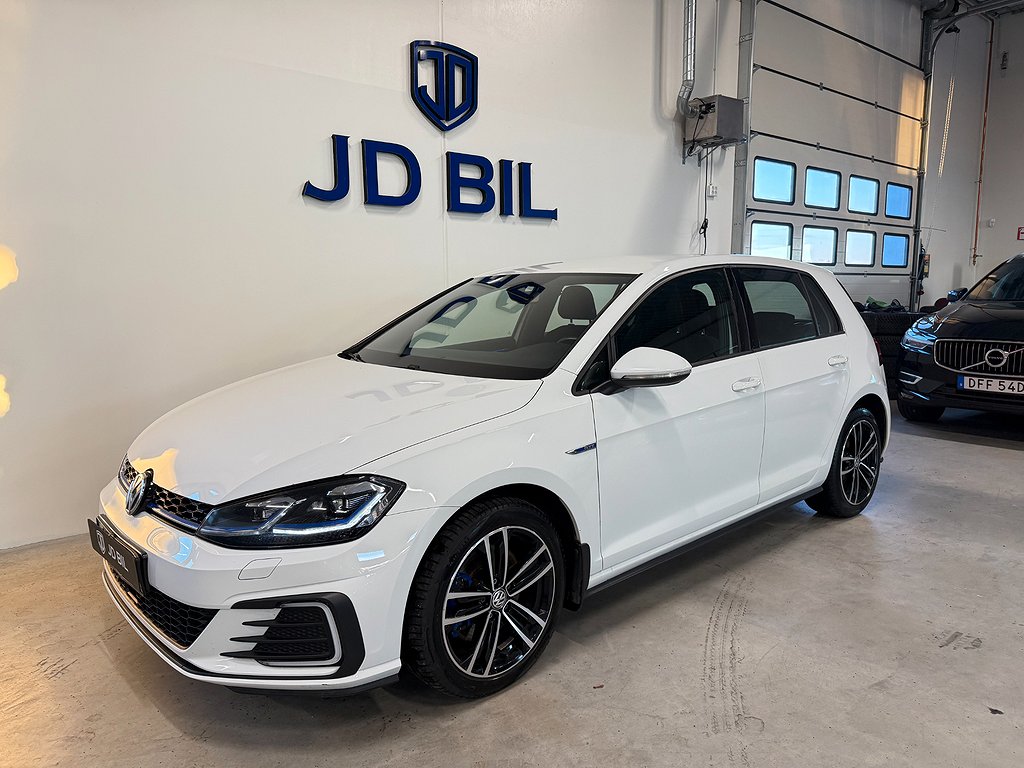 Volkswagen Golf GTE 1.4 TSI ACT GTE Apple Carplay 204hk