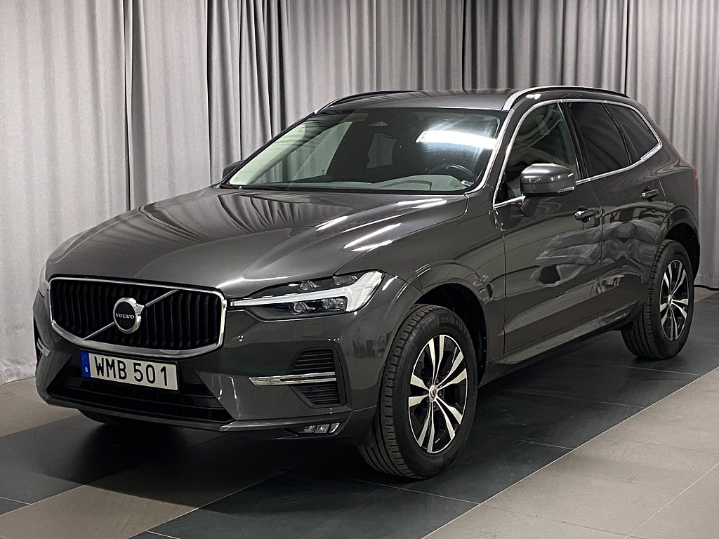 Volvo XC60 B4 AWD Momentum Advanced Edition II Drag