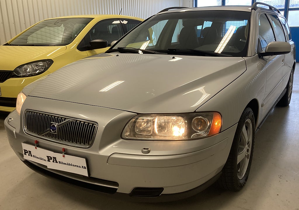 Volvo V70 2.4 Business 140hk Riktig Trotjänare