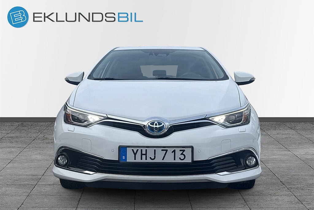 Toyota Auris 2016