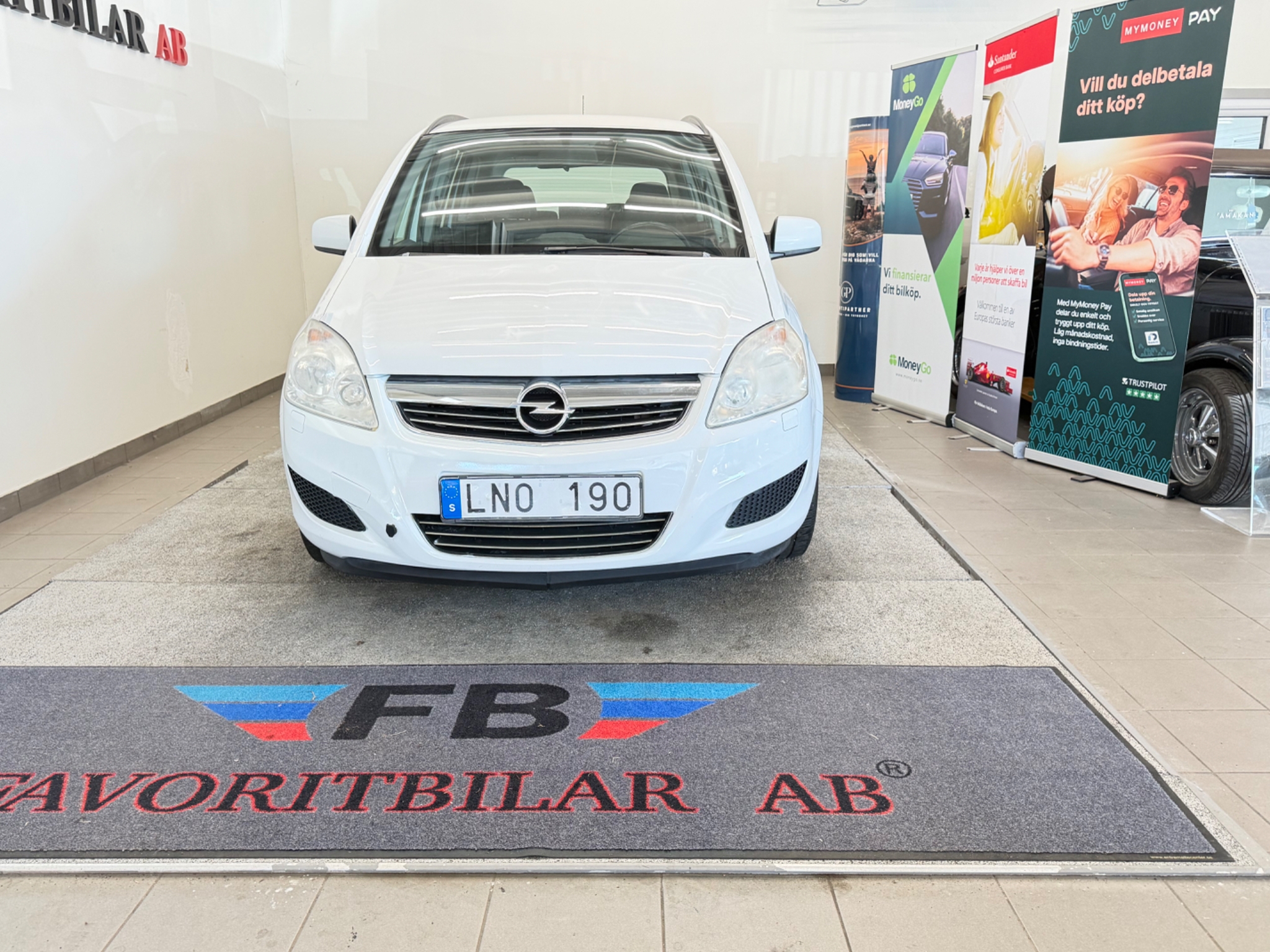 Opel Zafira 2010, bild 3/36