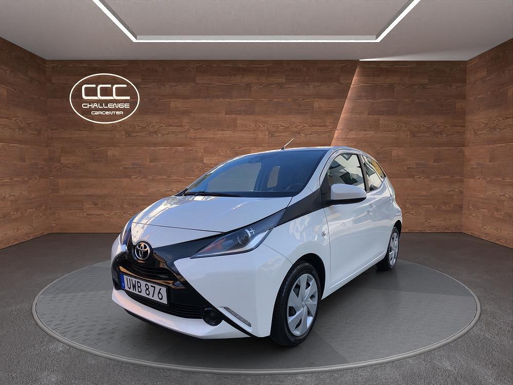 Toyota Aygo 5-dörrar 1.0 VVT-i X-PLAY Touch Euro 6 S+V däck