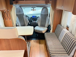 Husbil-halvintegrerad Carado T 348 11 av 21