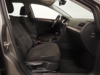 Halvkombi Volkswagen Golf 19 av 24