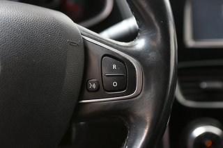 Halvkombi Renault Clio 11 av 13