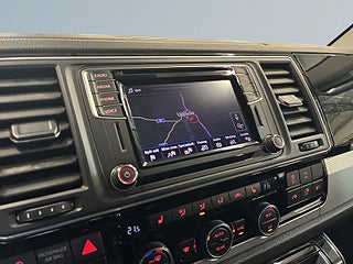 Volkswagen Multivan 2.0 TDI 4M Highline Black Edition S&V-hjul/UNIK SE UTR – bild 15