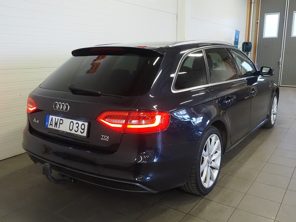 Audi A4 Avant 2.0 TDI Quattro S Tronic S-Line Drag PDC M-Värm 2014