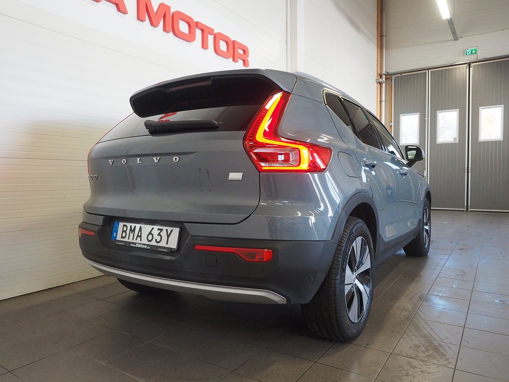 Volvo XC40 Recharge T4 211hk Momentum | Backkamera | VOC | 2022