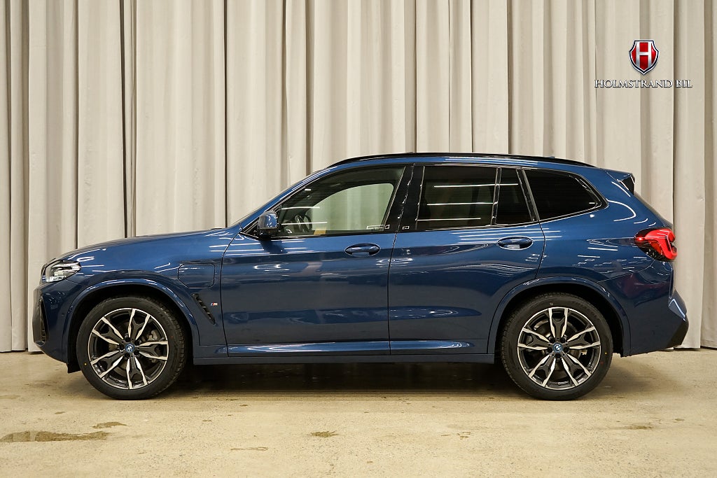 BMW X3 xDrive30e M Sport Pano H/K Drag Pvärm 360 Läder Rattvär