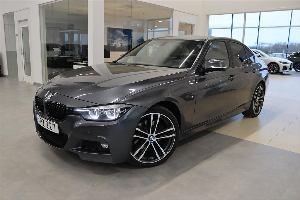 BMW 330 i xDrive M-Sport Navi Harman Kardon Sportstol Farthållare 19