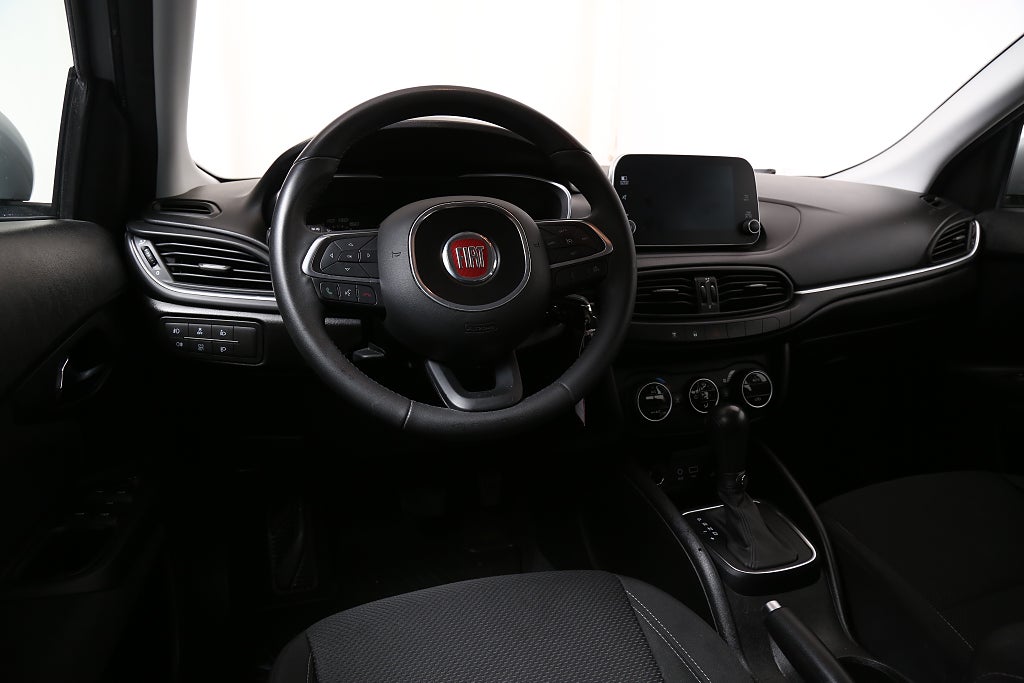 Fiat Tipo 1,6 110hk Lounge Kombi Automat 2018