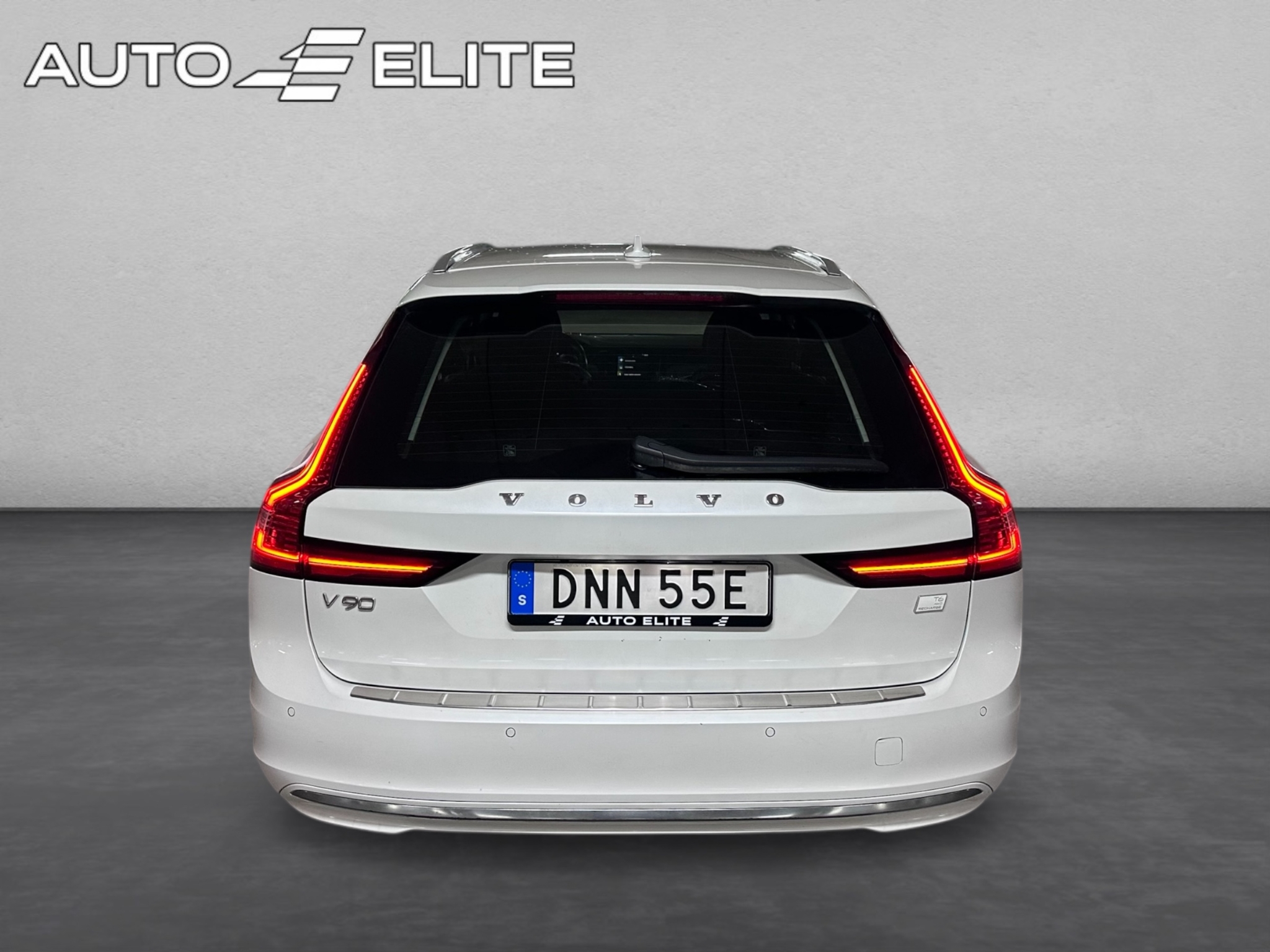 Volvo V90 RECHARGE 2021, photo 6/52