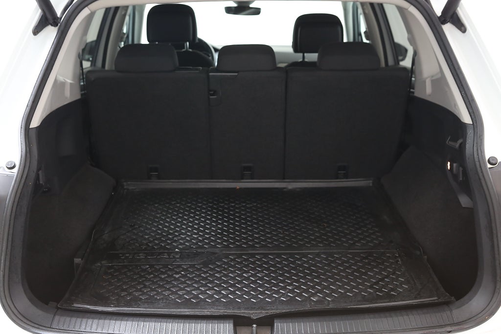 Volkswagen Tiguan Allspace 2,0 TDI 150hk 4M DSG D-värm Drag 2018