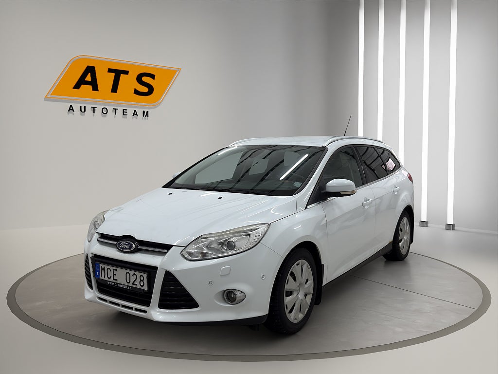Ford Focus Kombi 1.6 TDCi Titanium/Dragkrok/115 hk/0% RÄNTA