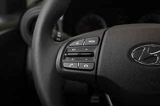 Halvkombi Hyundai i10 11 av 18