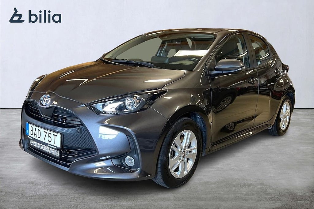 Toyota Yaris 1,5 HYBRID 5D ACTIVE KOMFORTPAKET MOTORVÄRMA...