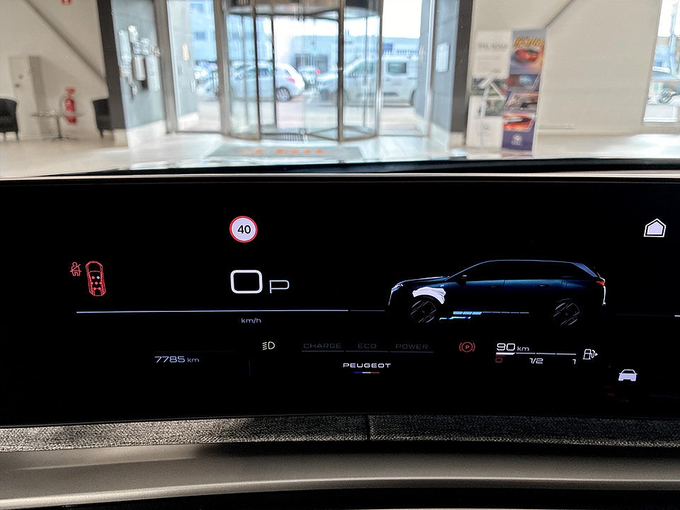 Bild på Peugeot 5008 GT Hybrid 145hk Aut 7-SITS B-KAMERA CARPLAY