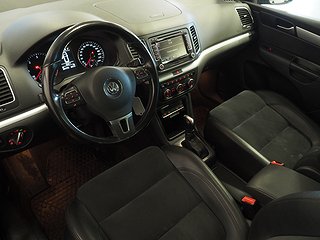 Minibuss Volkswagen Sharan 17 av 26