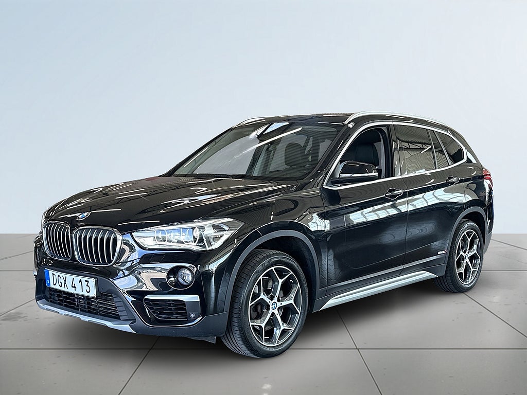 BMW X1 sDrive20i xLine S&V-hjul/Drag/Kamera/Pano/Nav/HuD/HiFi