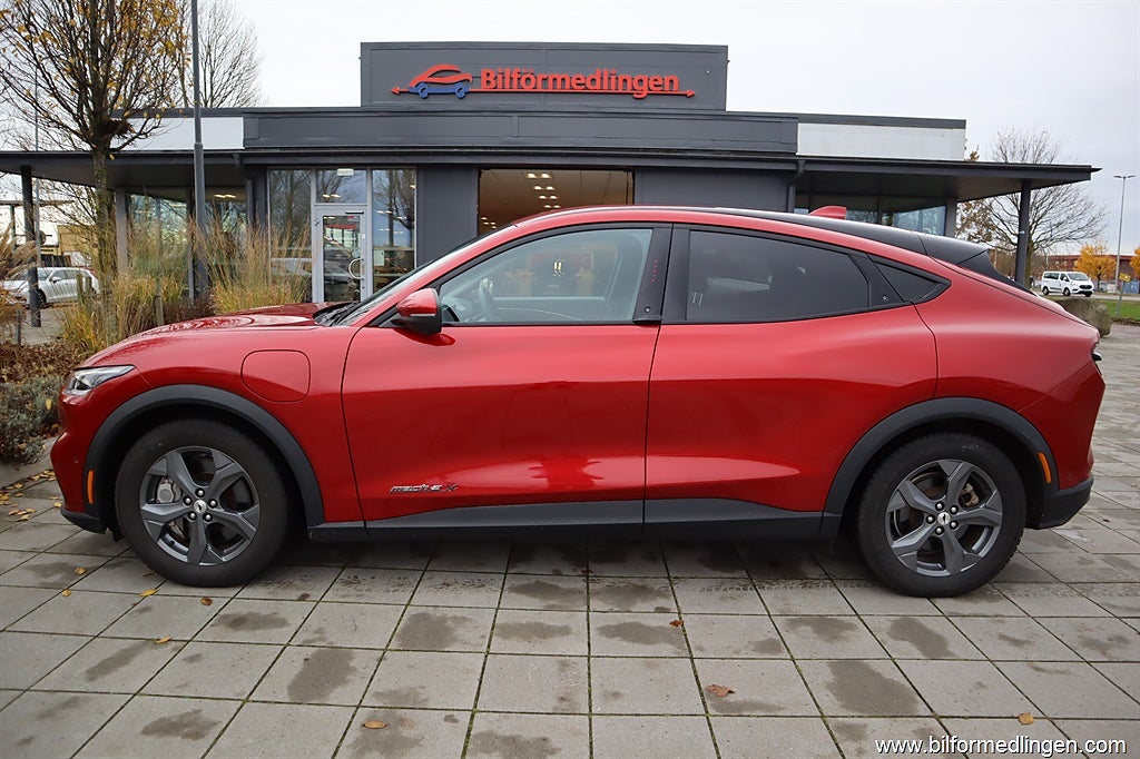 Ford Mustang Mach-e 98.8 kWh RWD ER 294hk Svensksåld Navi Bang & Olufsen