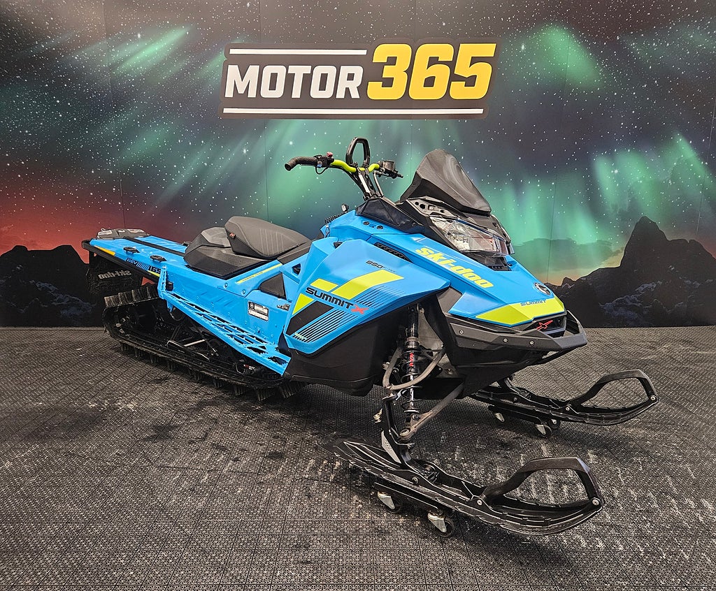 Ski-Doo SUMMIT X 850 165" • NY MOTOR OCH MATTA 56 MIL • 899:-/MÅN 
