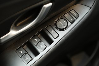 Halvkombi Hyundai i30 10 av 22