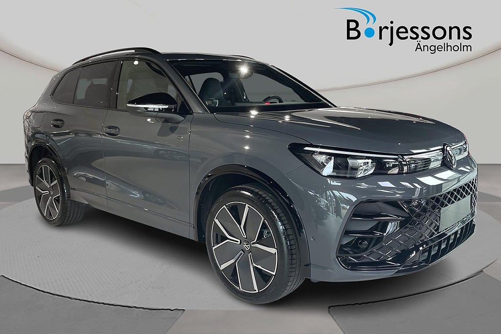 Volkswagen Tiguan eHybrid 272hk R-Line DSG Edition KAMPANJ!