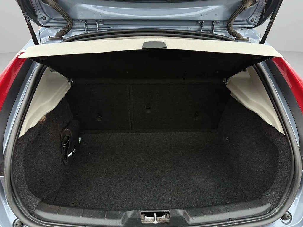 Volvo V40 Cross Country D3 Geartronic Business Advanced Summum - miniatyr 16