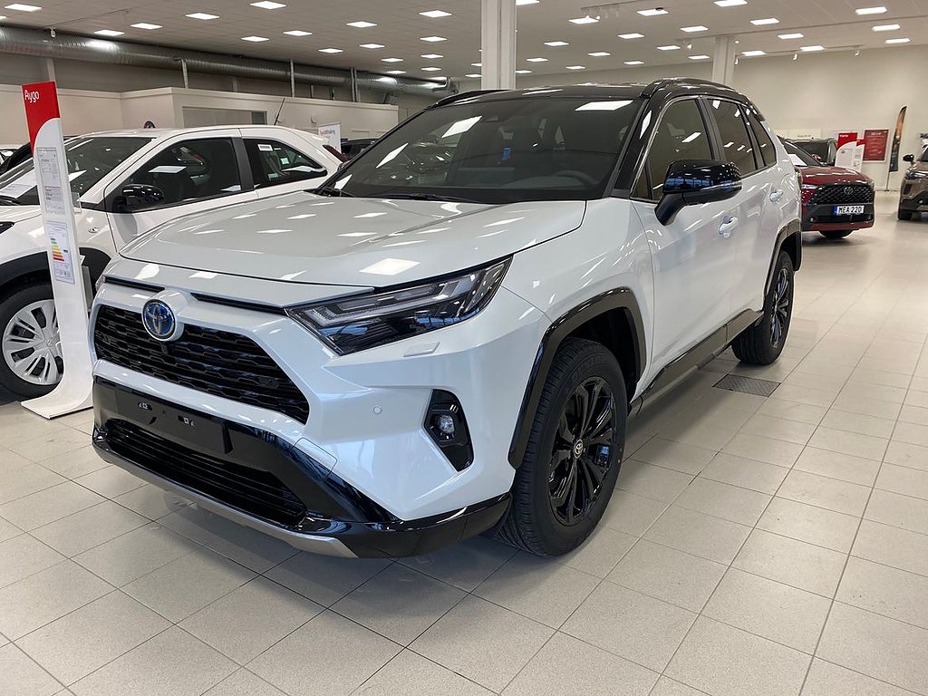 Toyota RAV4 Hybrid AWD-i 2,5 Style JBL Teknikpaket köp till Enköpingspake...