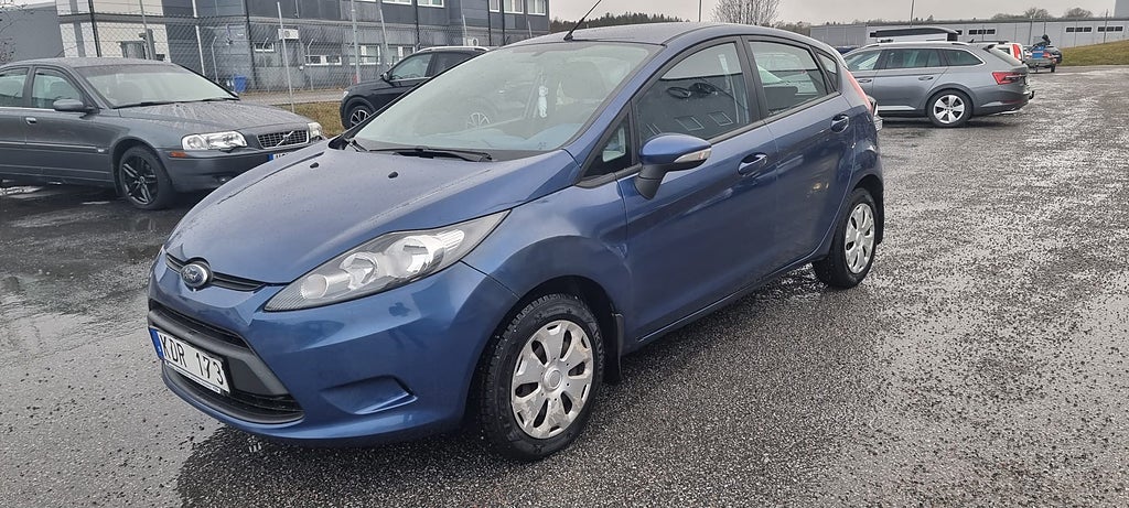 Ford Fiesta 5-dörrar 1.25 Trend,Nybesiktigad,Nykamrem,Nyservad