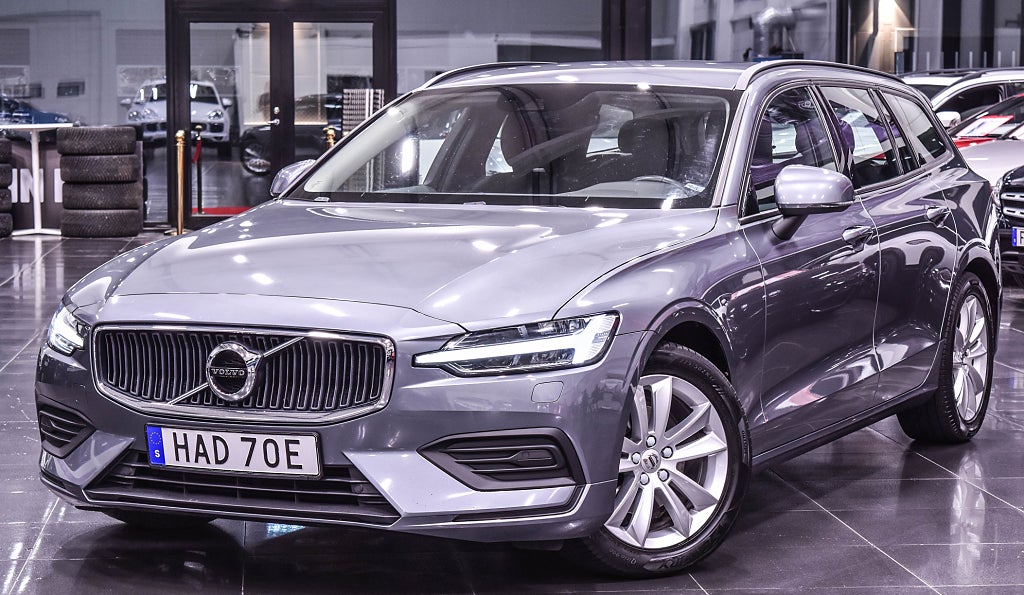 Volvo V60 D3 Geartronic Momentum Euro 6|Ny Kamrem|VOC|Dragkrok