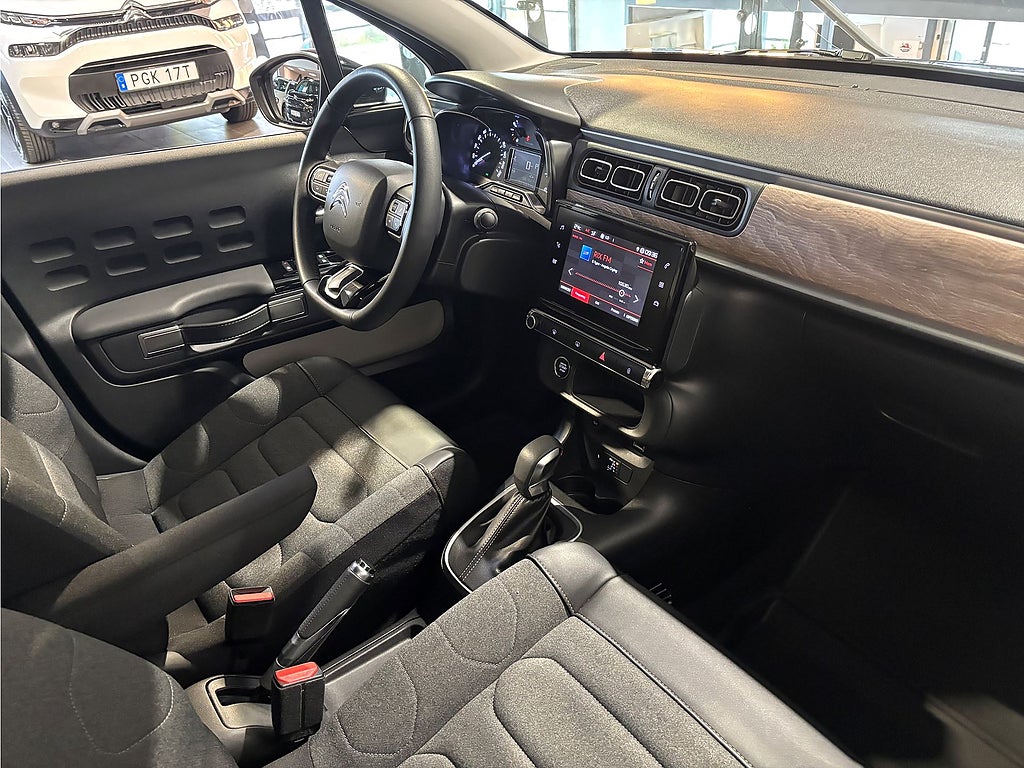 Bild på Citroën C3 Shine 1.2 PT 110hk Aut - CARPLAY,FARTHÅLLARE
