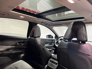 SUV Nissan Ariya 16 av 26