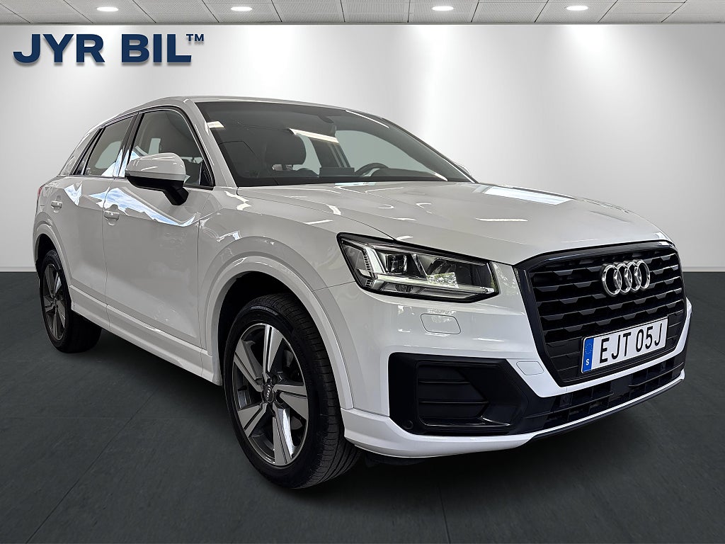 Audi Q2 30 TFSI 116hk PDC / Farthållare / 18" / MOMS