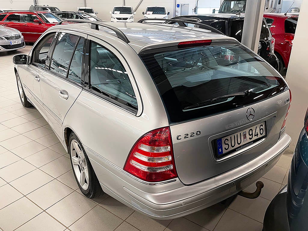 Mercedes-Benz C220 T CDI Automat 150hk