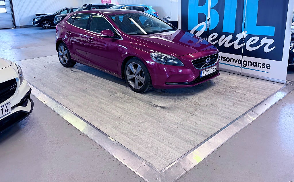 Volvo V40 D2 Momentum Euro 5