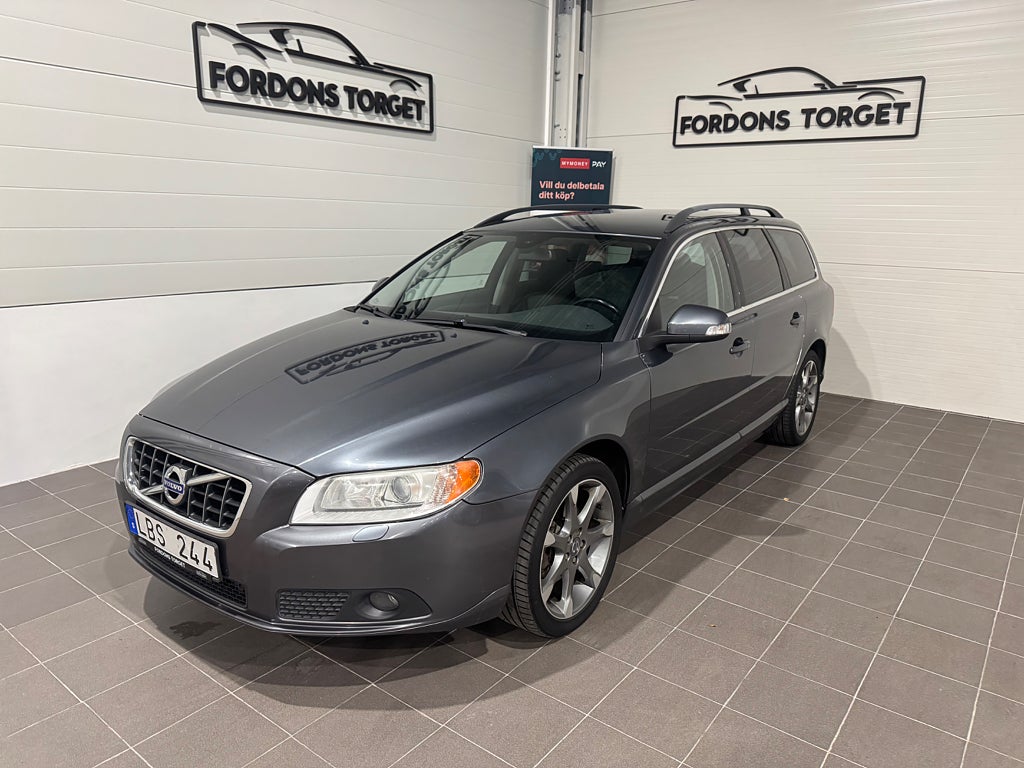 Volvo V70 D3 Momentum NyBesiktad|NyServad|P-Sensorer|