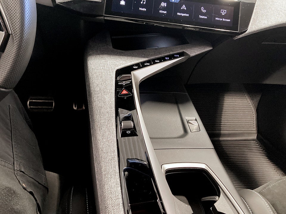 Bild på Peugeot 3008 Black Edition Ultimate+ Hybrid Aut - DEMO