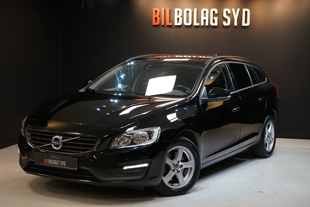 Volvo V60 T3 152HK//Momentum//Endast 11.000Mil//Toppskick//