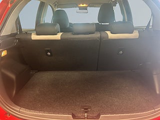 Toyota Yaris Hybrid e-CVT Active Euro 6 – bild 12
