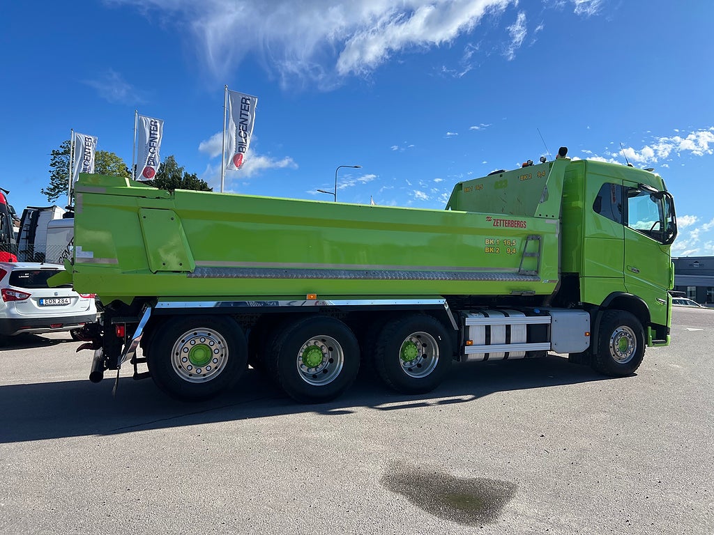 Volvo FH16 550 8x4*4 Tridem Tippbil I-See, Fullutrustad