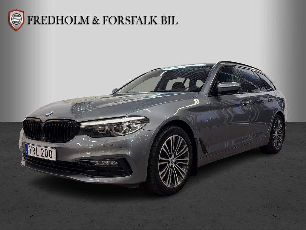 BMW 520d xDrive Touring Sport line Navi HiFi Värmare Shadow Drag