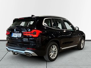 BMW X3 PLUG-IN xDrive30e Aut MOMS Drag Navi Kamera S&V-däck