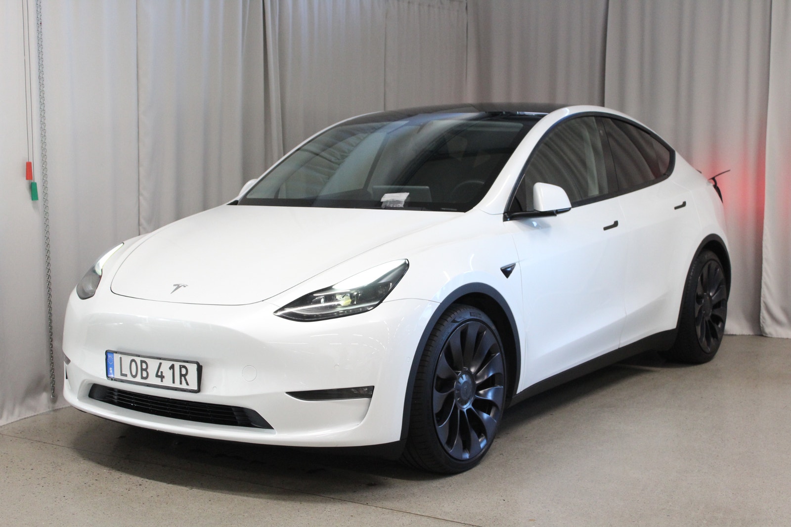 Tesla Model Y Performance 534 HK, Värmepump, Drag, 21 Uberturbine 2022 - miniatyr 11